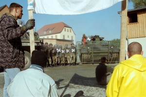 Bundeswehr-Soldaten bereiten sich auf einen Einsatz im Kosovo vor - Impressionen vom Truppenübungsplatz in Hammelburg.  Bild: A. Ellinger