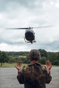 Bundeswehr-Soldaten bereiten sich auf einen Einsatz im Kosovo vor - Impressionen vom Truppenübungsplatz in Hammelburg.  Bild: A. Ellinger